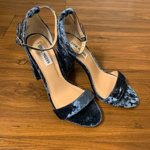 Steve Madden Carrson Blue Velvet Heels